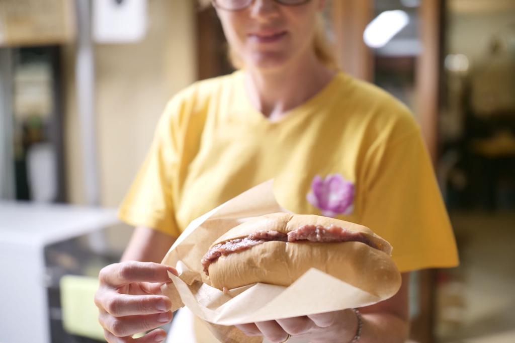 Panino con il cotechino alla Fiera delle Grazie