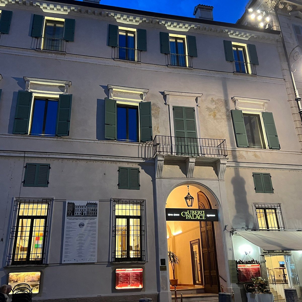 Cà Uberti Palace Hotel