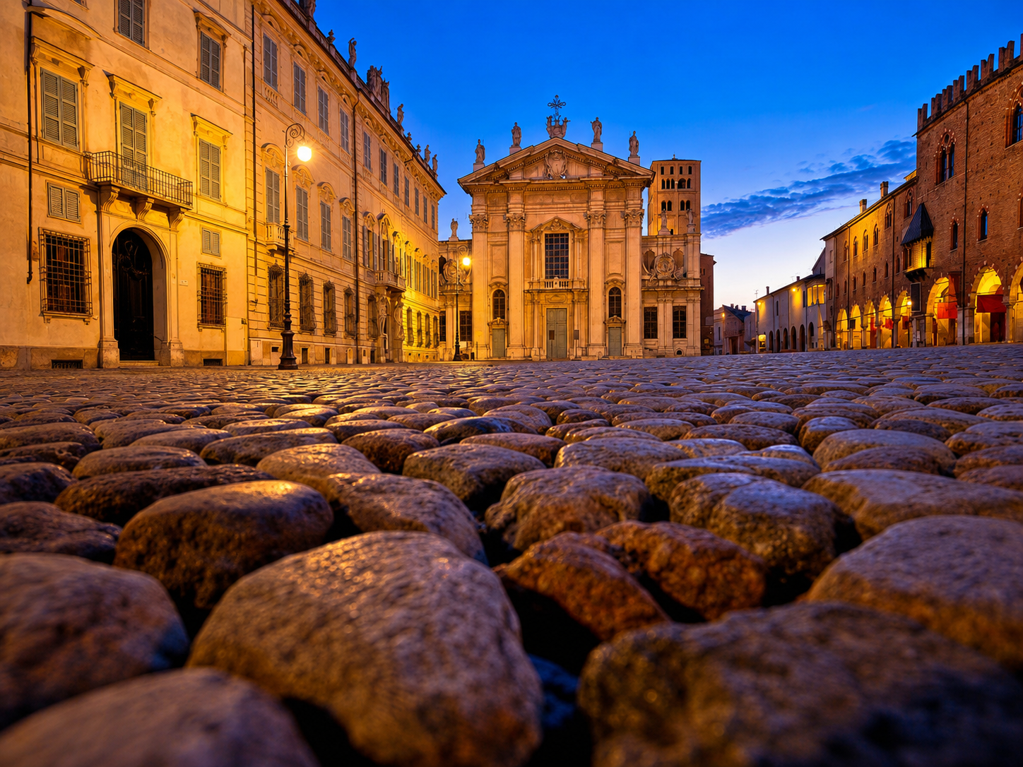 Piazza Sordello