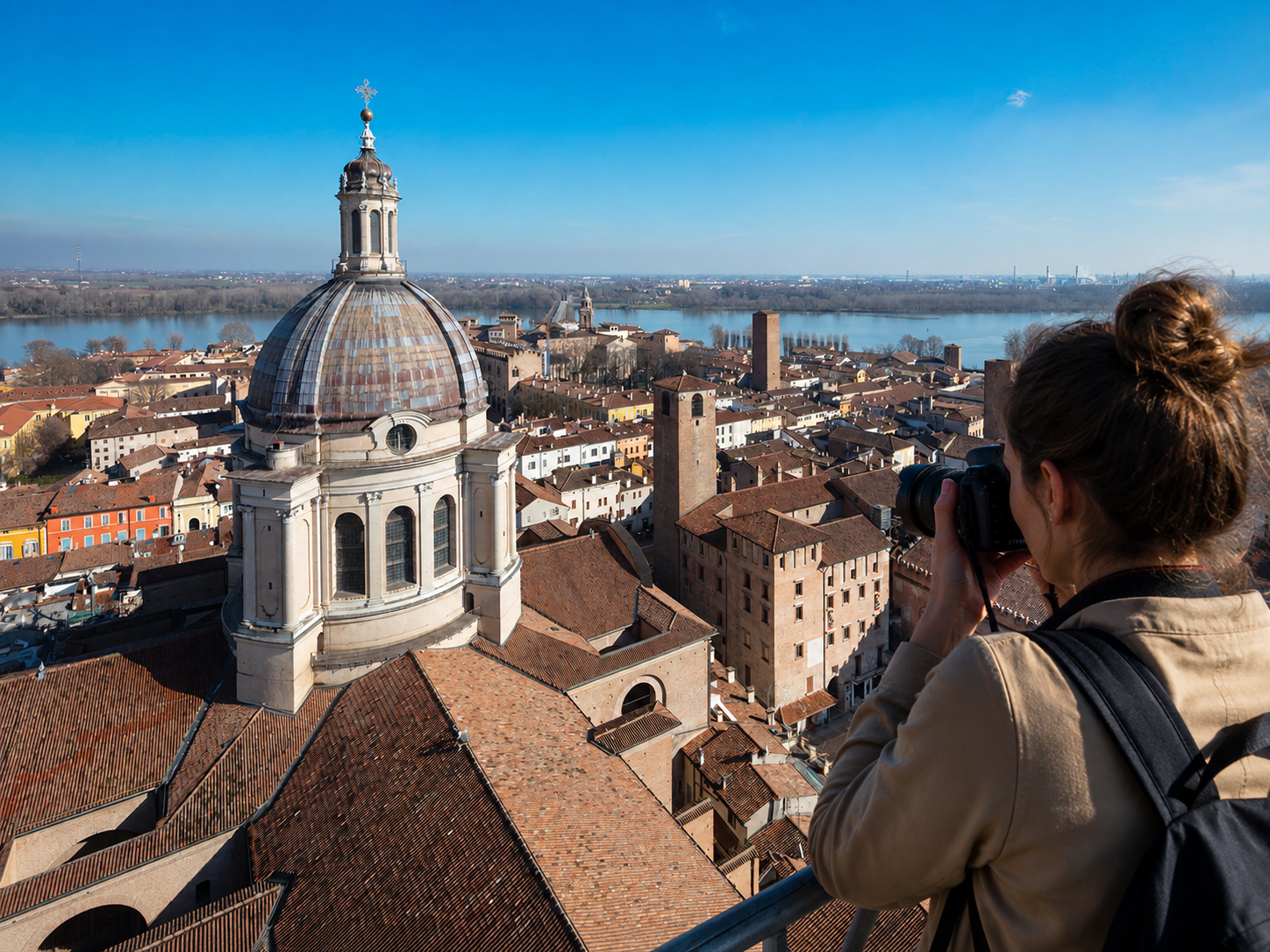 Fotografa su una balconata panoramica a Mantova